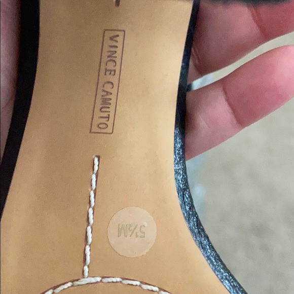 Heels - Picture 6 of 6